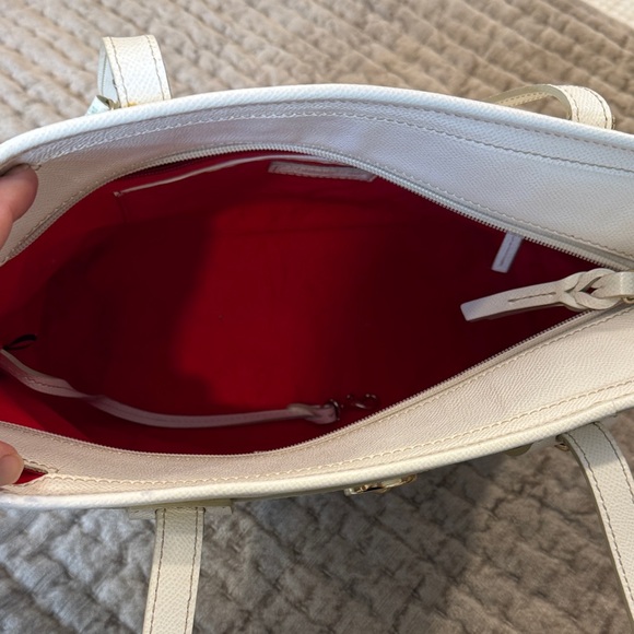 Dooney & Bourke White Tote Bag - Picture 5 of 9